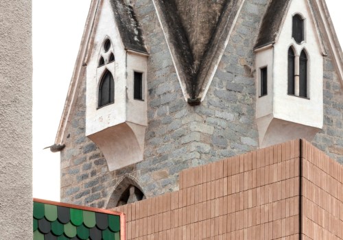 Why Wind-Damaged Shingle Repair Services Matter In Mobile, AL, Construction Engineering